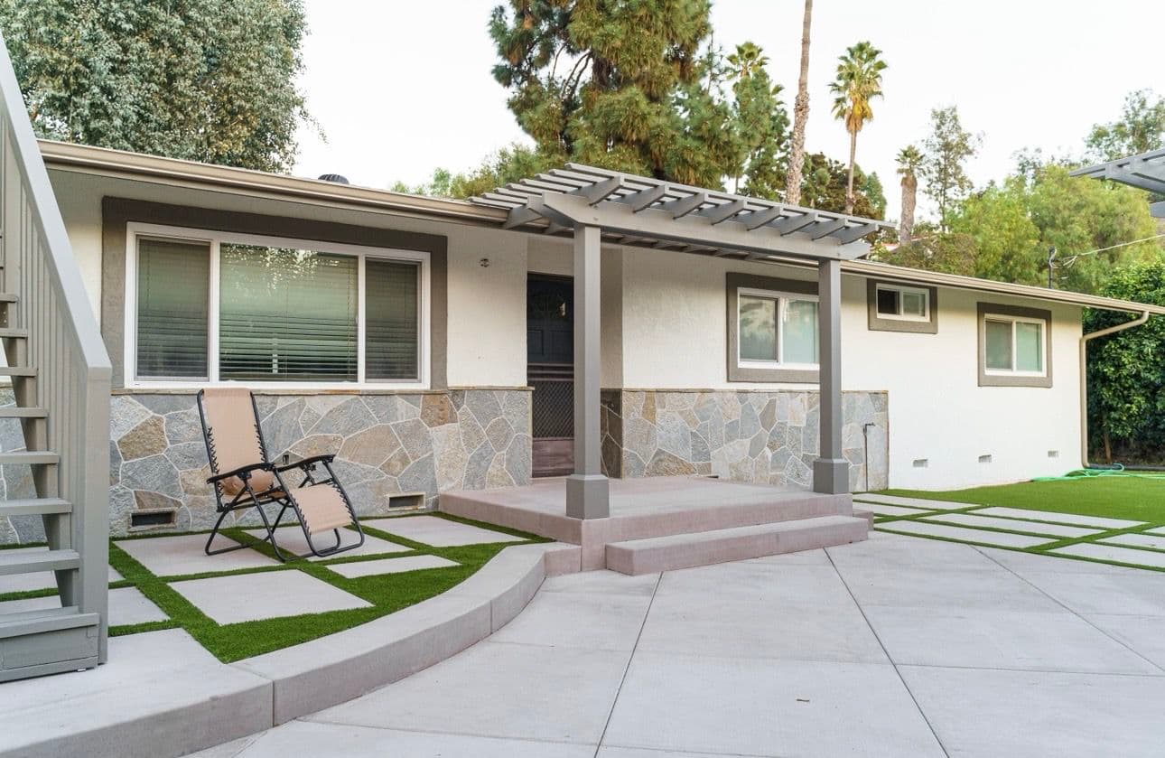 Elegant Outdoor Living Space in Southern California