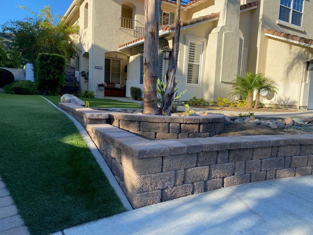 Gallery photos for Elegant Retaining Wall Enhancement in San Diego: Image #2