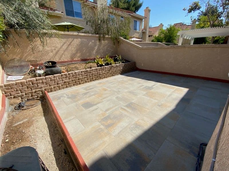 Gallery photos for Backyard Makeover with Elegant Paver Installation: Image #2
